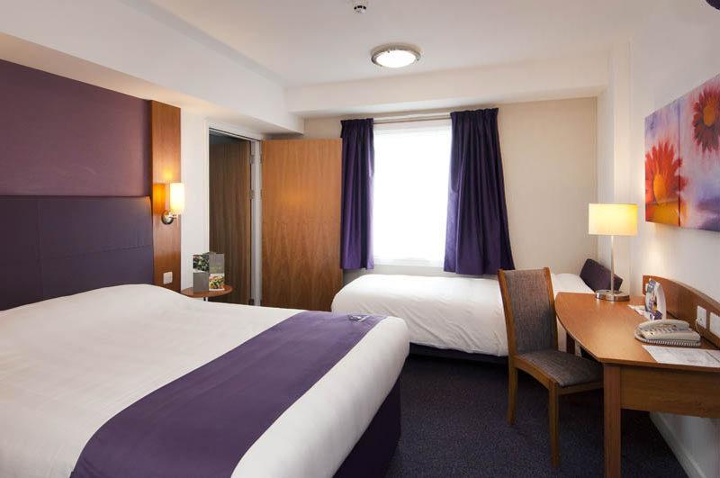 Premier Inn Maidstone Town Centre Exterior photo